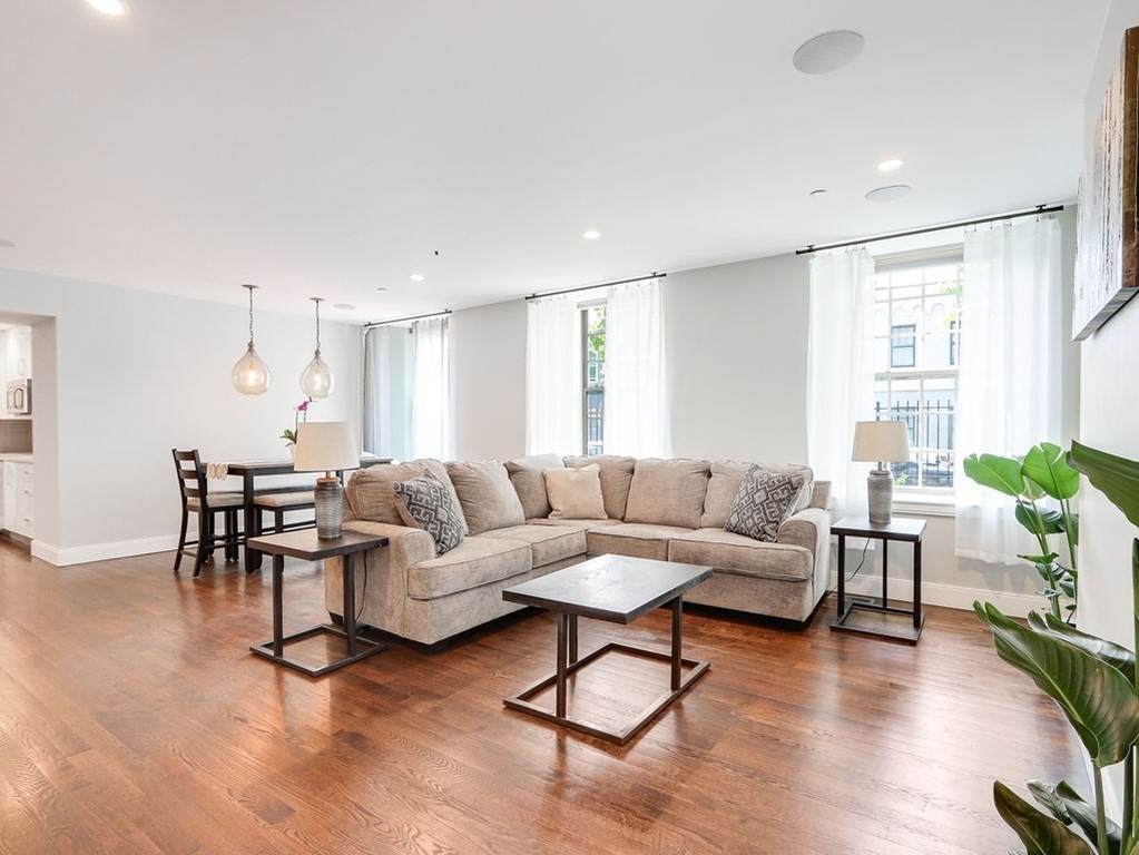 225 Dorchester Street - Photo 1