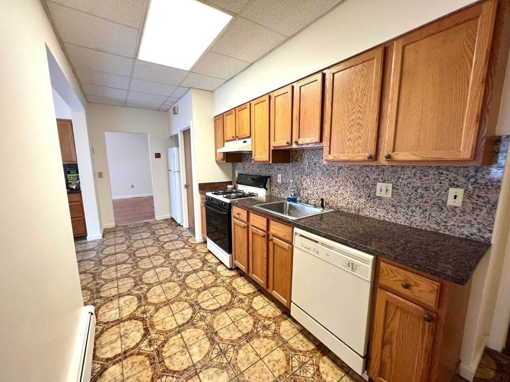 273 Highland Ave. - Photo 1