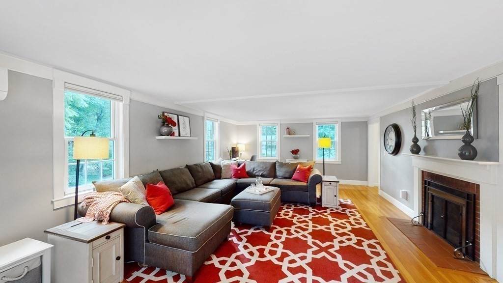 45 Parker St - Photo 1