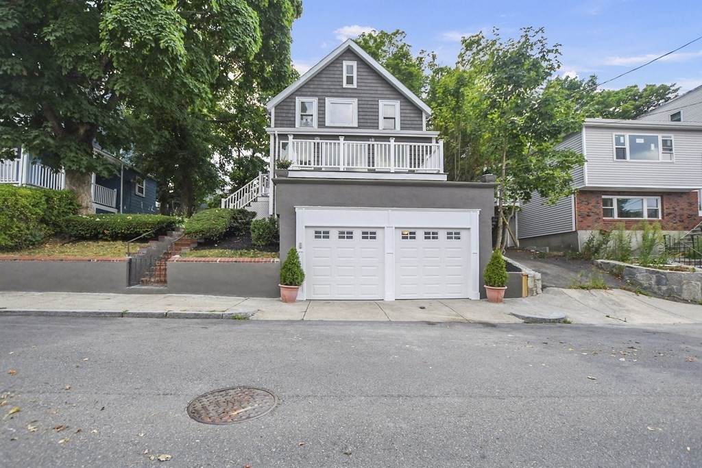 109 Bellingham Avenue - Photo 1