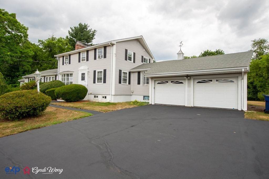 362 Village St - Photo 1
