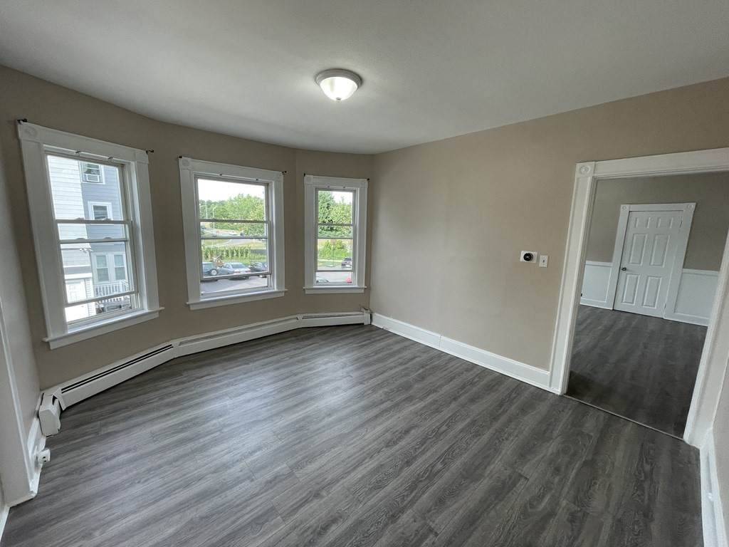 12 Commonwealth Ave - Photo 1