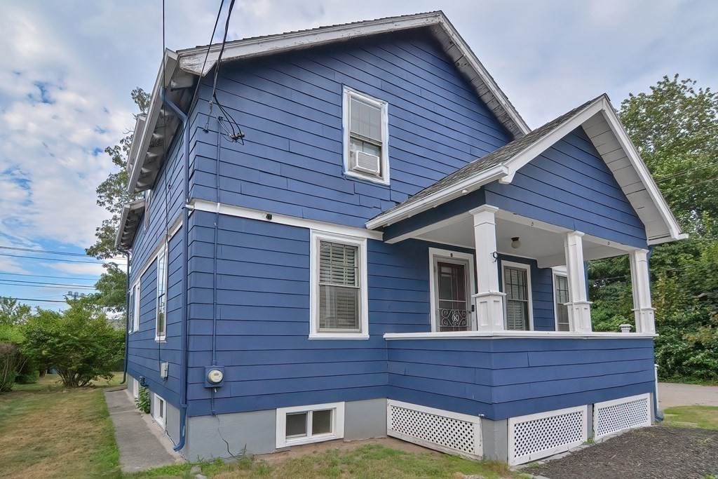 9 Roslyn Avenue - Photo 1