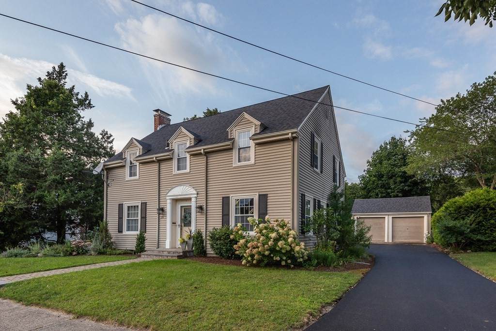39 Lincoln Avenue - Photo 1