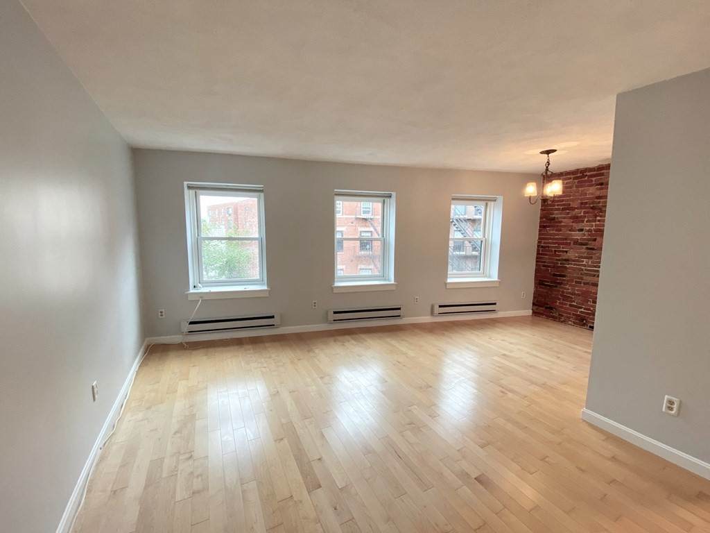 258 North St - Photo 1