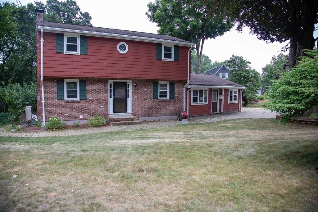 4 Brian Dr - Photo 1