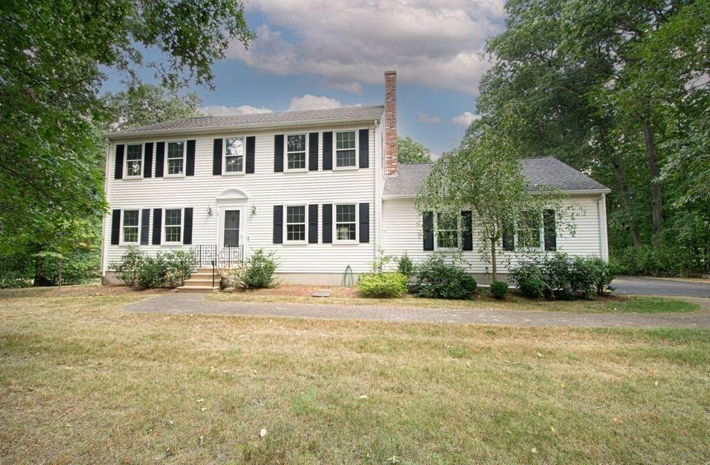 17 Hilltop Drive - Photo 1