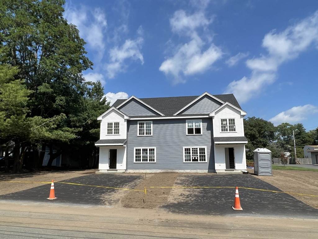 10 Elmhurst - Photo 1