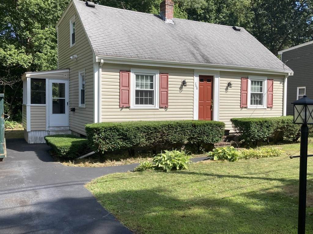 768 East Street - Photo 1