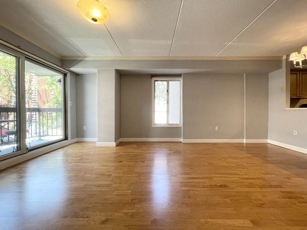 280 Harvard St - Photo 1