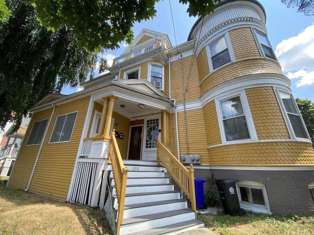203 Summer St - Photo 1