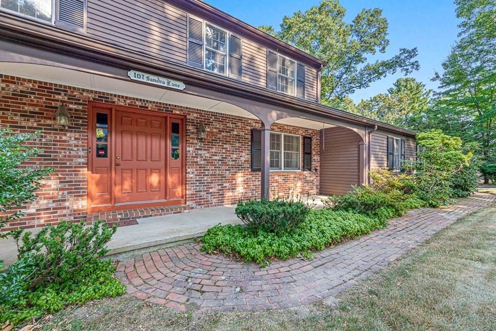 107 Sandra Lane - Photo 1