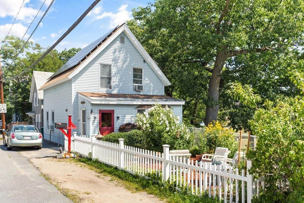 224 Rollstone St - Photo 1