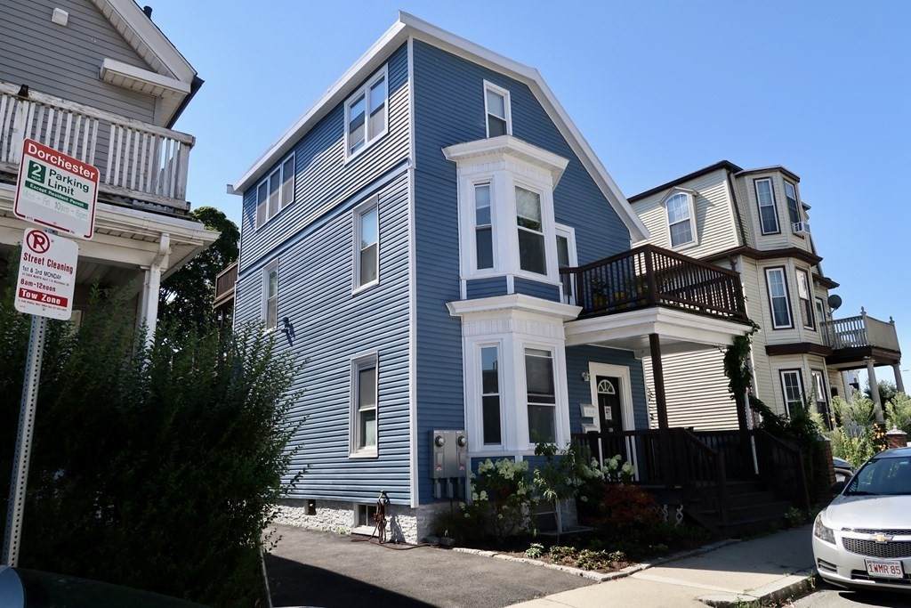 51 Moseley - Photo 1
