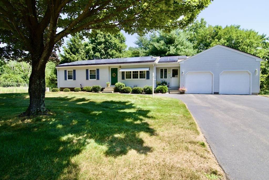 126 Franconia Circle - Photo 1