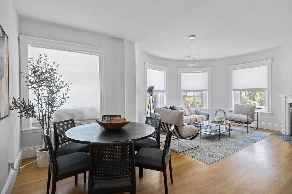 471 Washington St - Photo 1