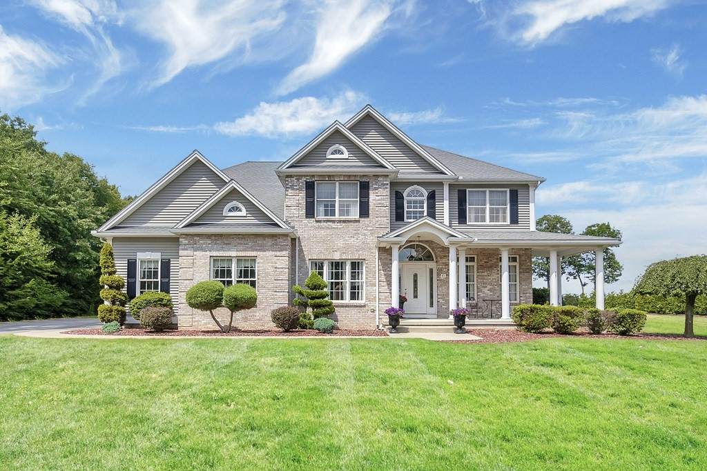 41 Camelot Ln - Photo 1