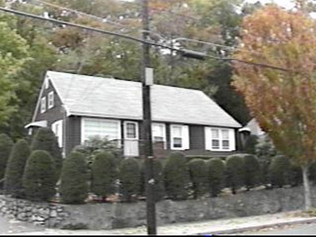 131 Forest St - Photo 1