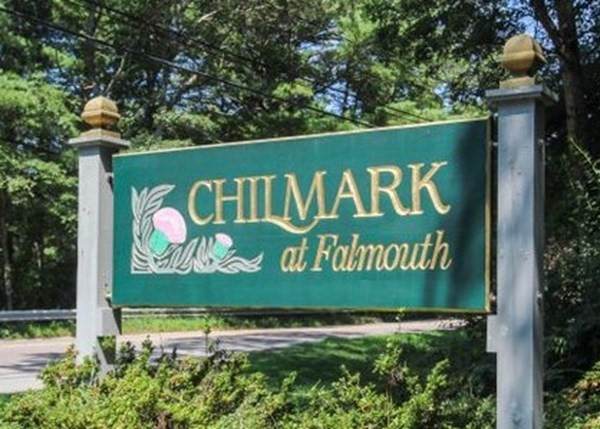 24 Chilmark Dr - Photo 1