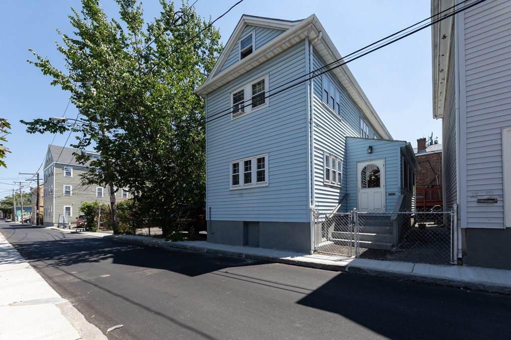 39 Cherry St - Photo 1