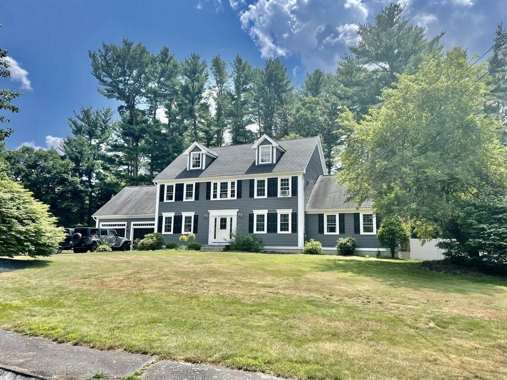 155 Satucket Trail - Photo 1
