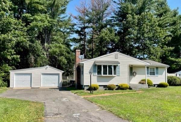 552 Dutchess St. - Photo 1