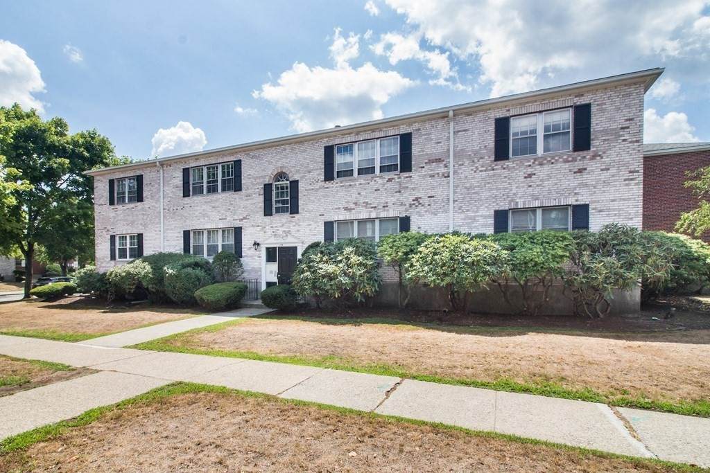 174 Lake Shore Rd - Photo 1