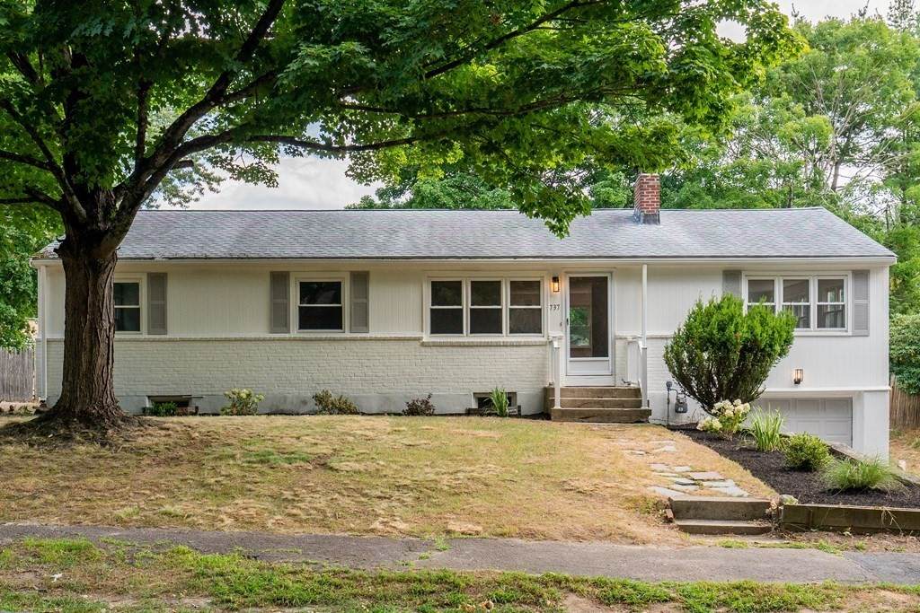 737 Cedar Street - Photo 1