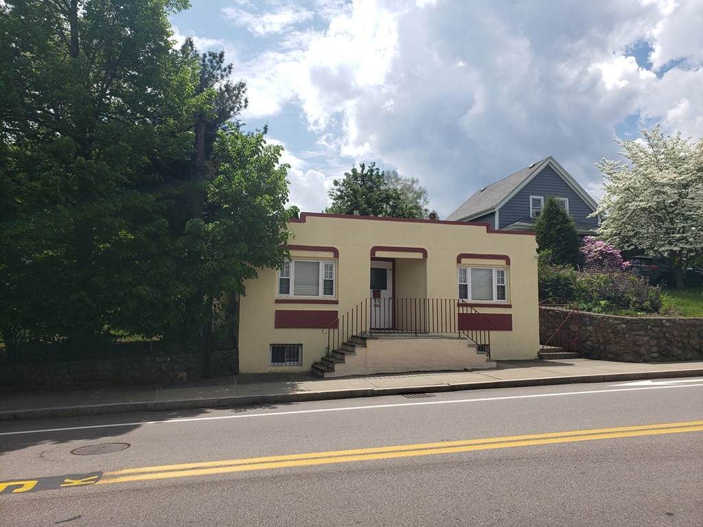 866 Waverley Street - Photo 1
