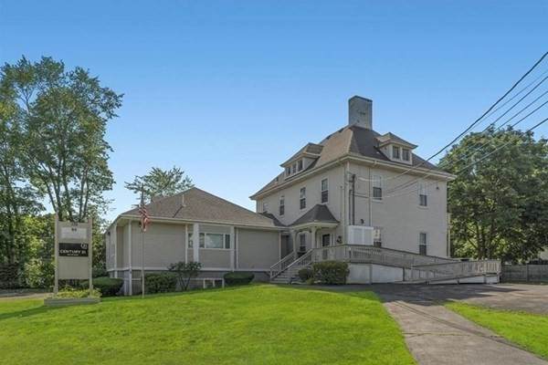 175 Walpole - Photo 1