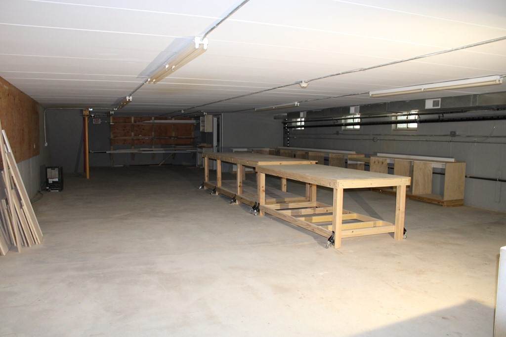 285 Winthrop Street - Photo 1
