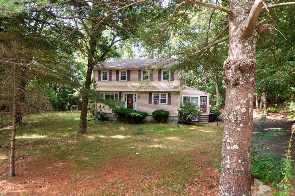 49 N Grove St - Photo 1