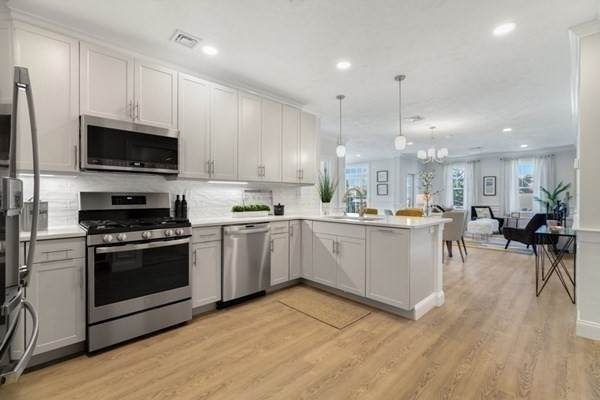 320 Middlesex Ave - Photo 1