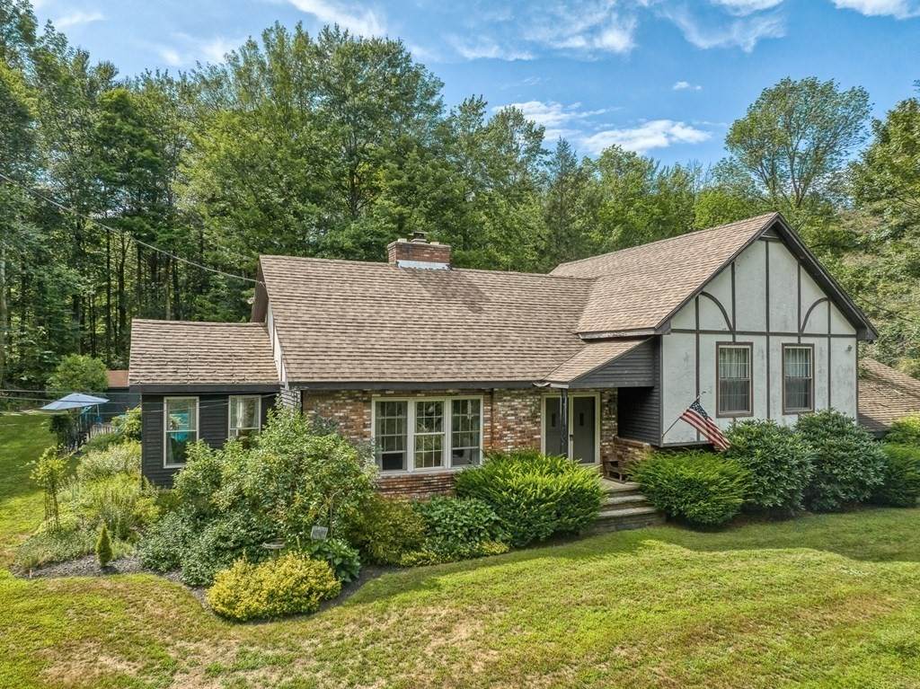 83 Northwest Road - Photo 1