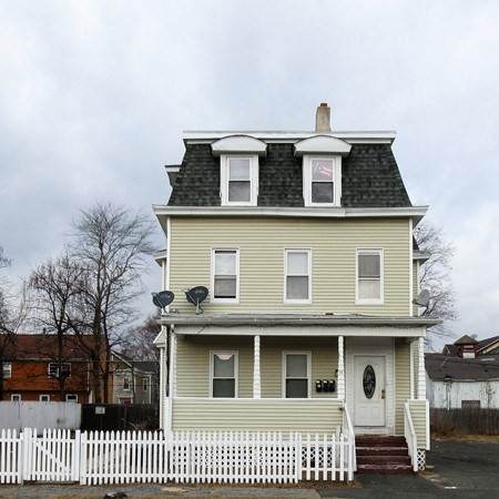 54 Lincoln Street - Photo 1