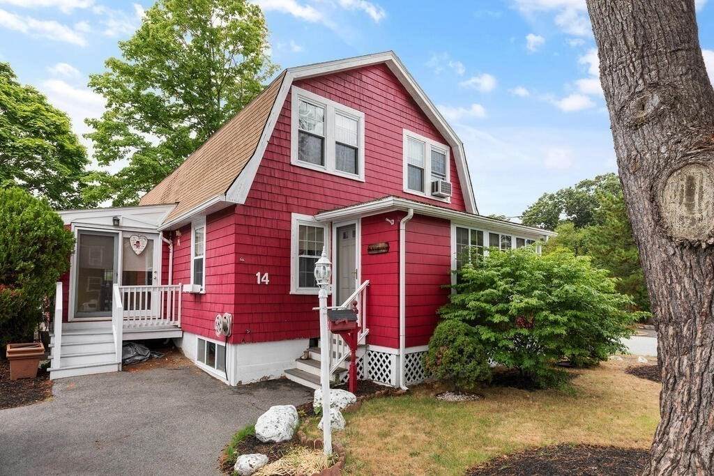 14 Middle St - Photo 1