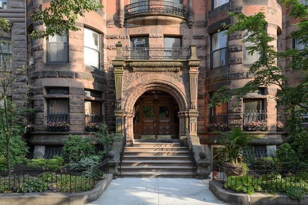 259 Beacon Street - Photo 1
