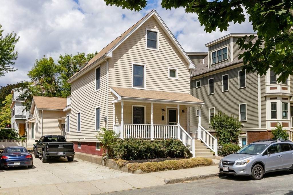 25 Elmwood St - Photo 1