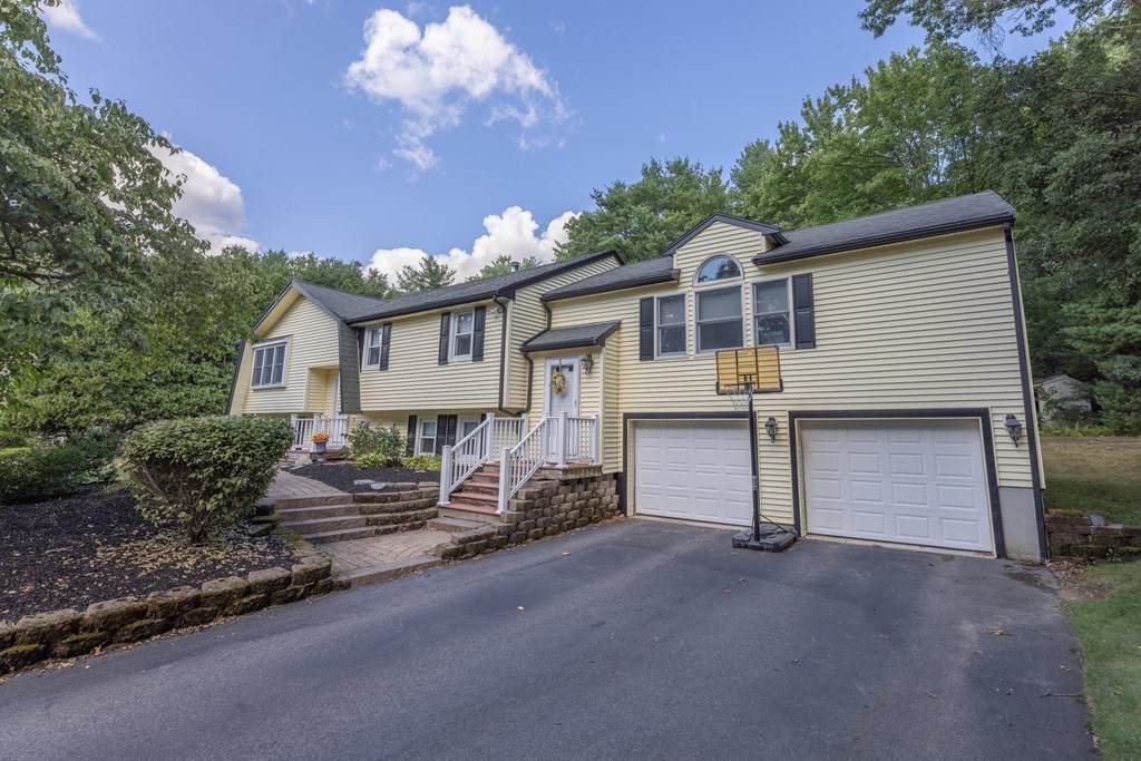 105 Bayberry Circle - Photo 1