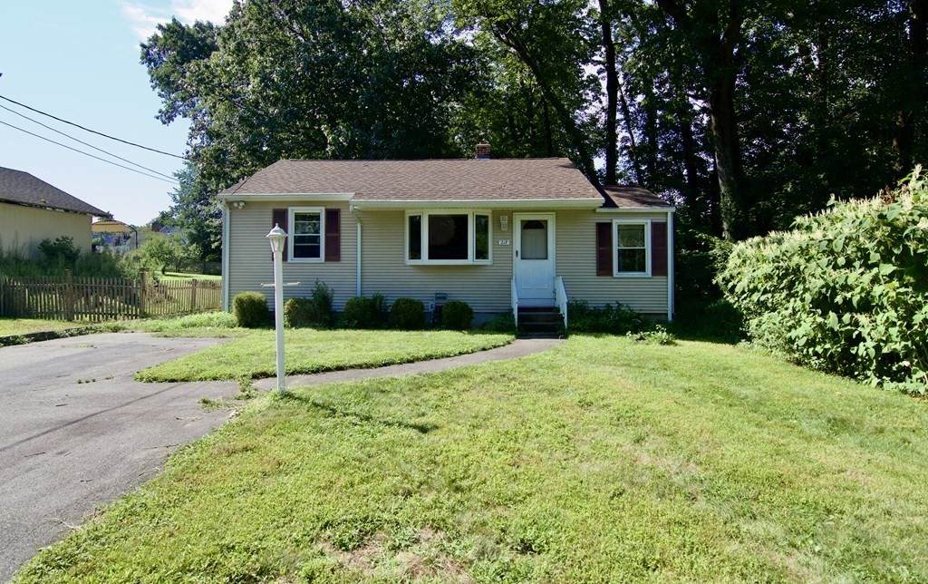 217 Cady St - Photo 1