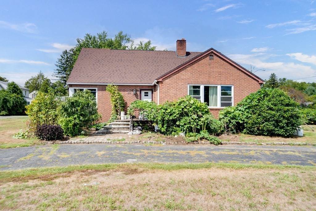 1216 Boston Rd - Photo 1
