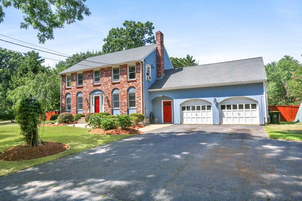 24 Pine St - Photo 1