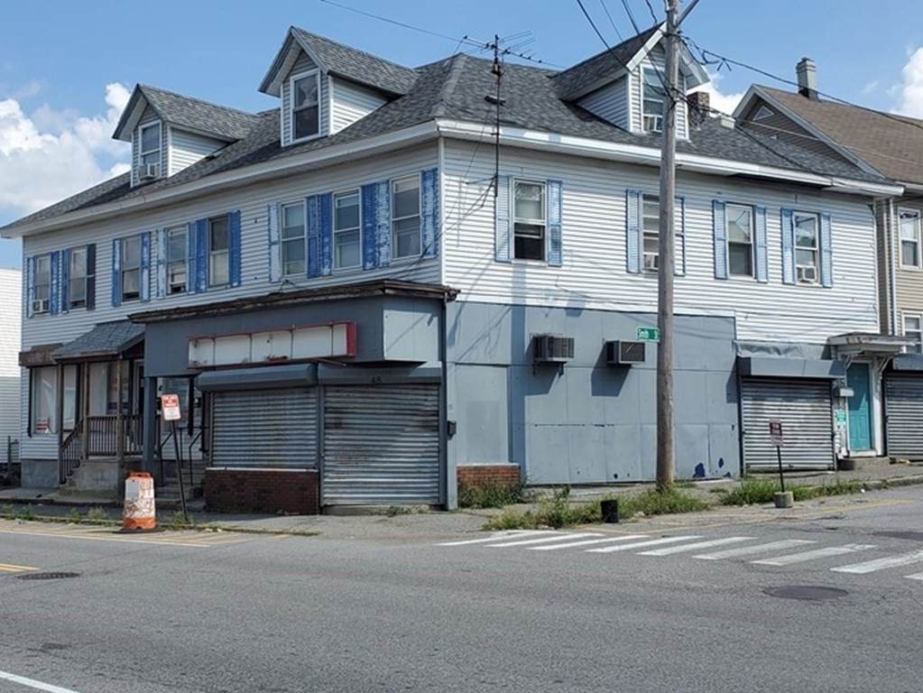 42 Branch St, Unit 1 - Photo 1