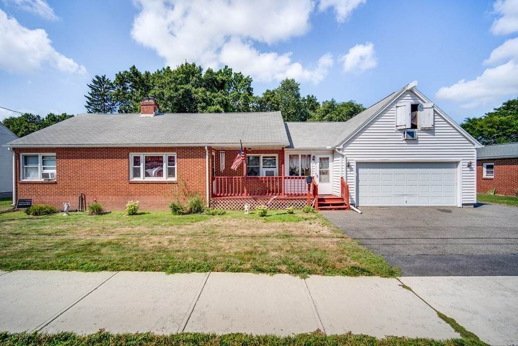 473 Winsor St - Photo 1