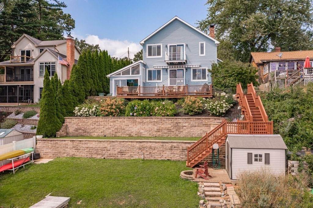 12 Evergreen St - Photo 1