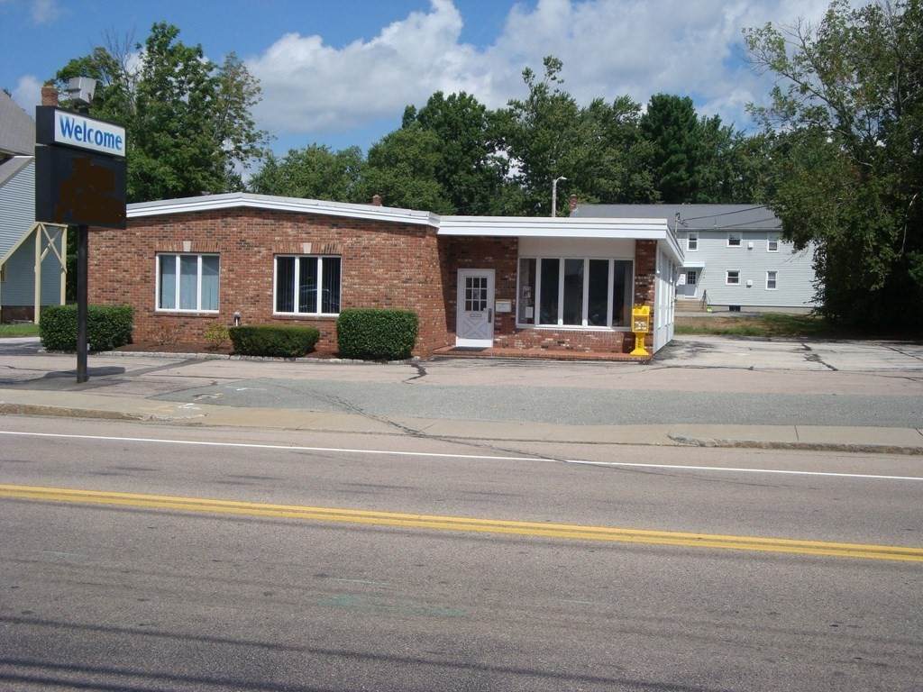 106 Commonwealth Ave - Photo 1