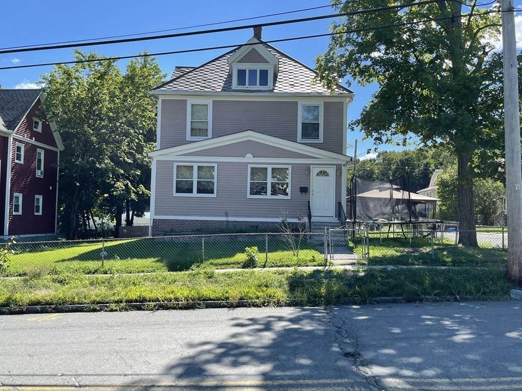 246 W Franklin St - Photo 1