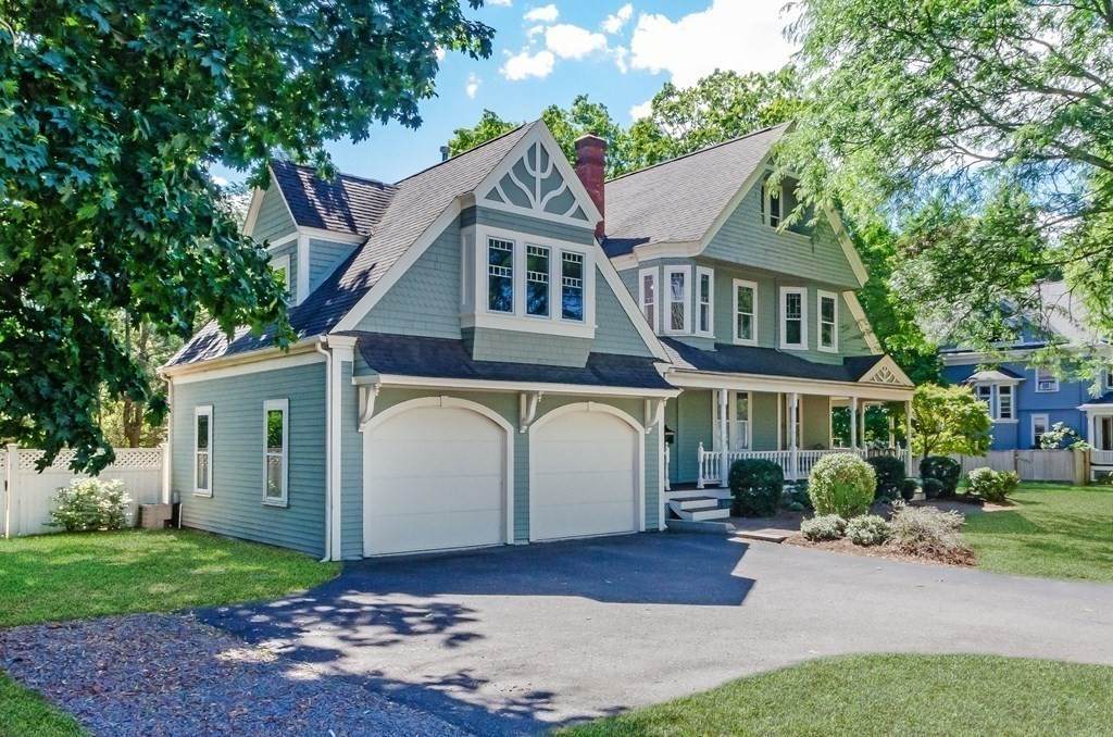 420 Main St - Photo 1