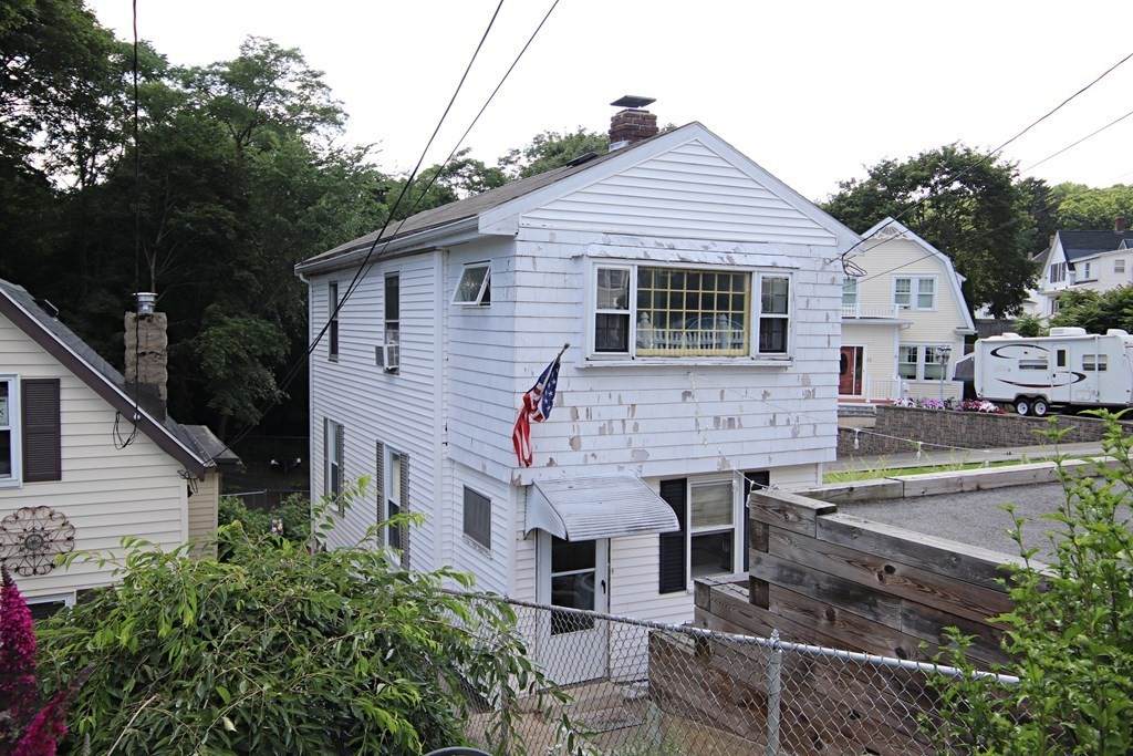 18 Trevett Ave - Photo 1