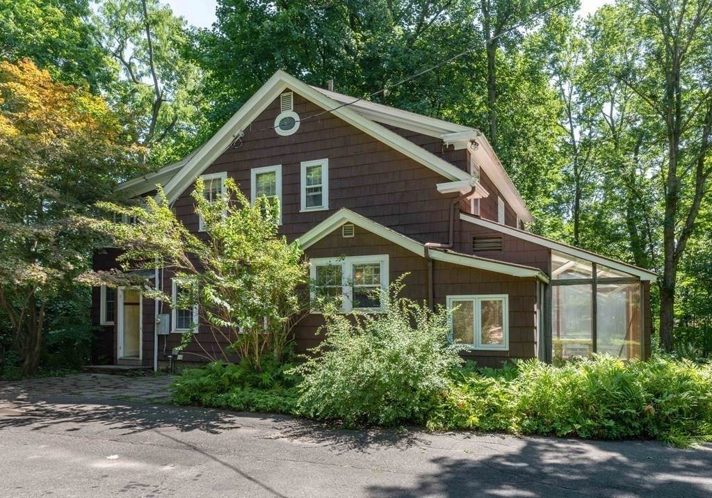34 Dewey Court - Photo 1